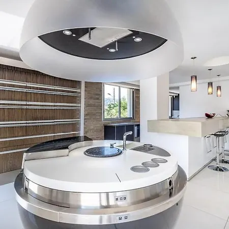Campestra Street Villa! Cannes